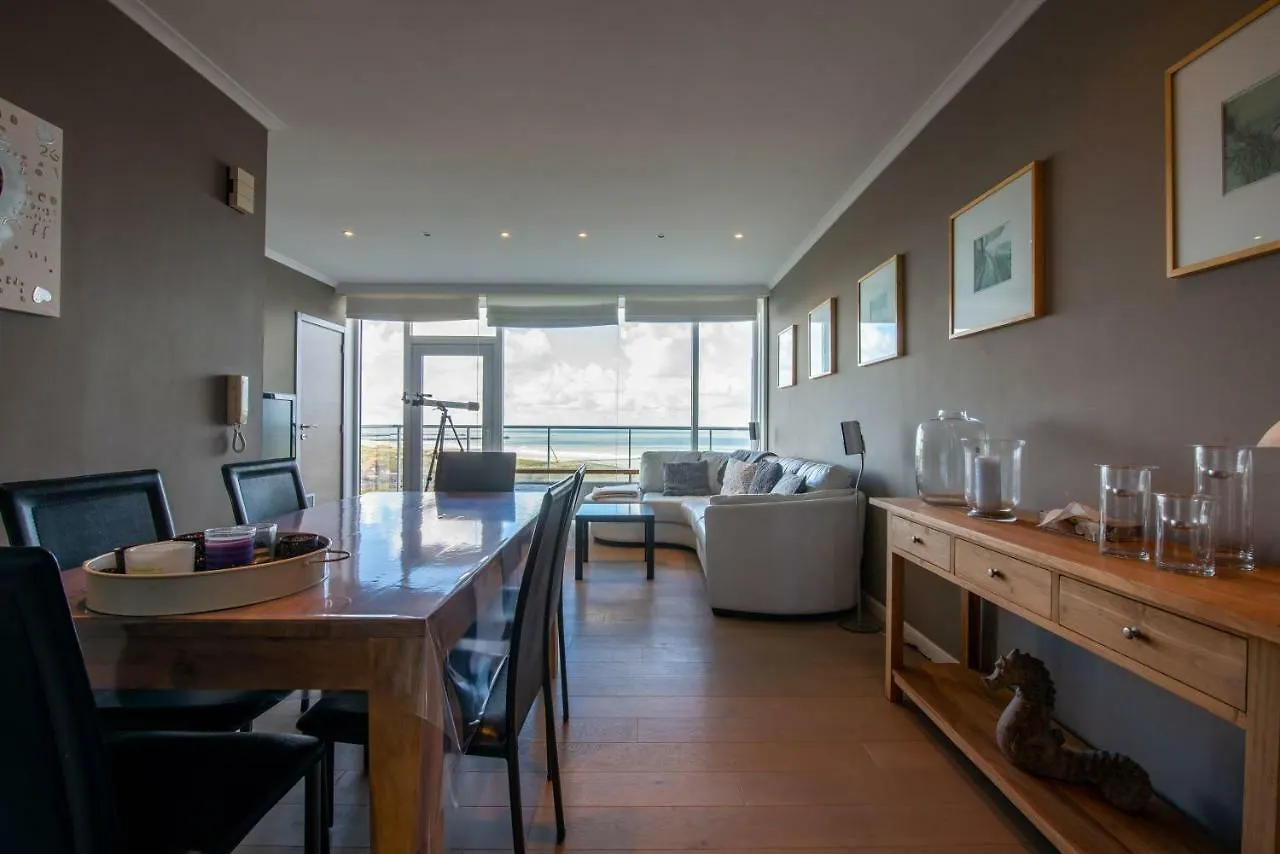 Panoramic & Modern Apartment With Sea View Bredene