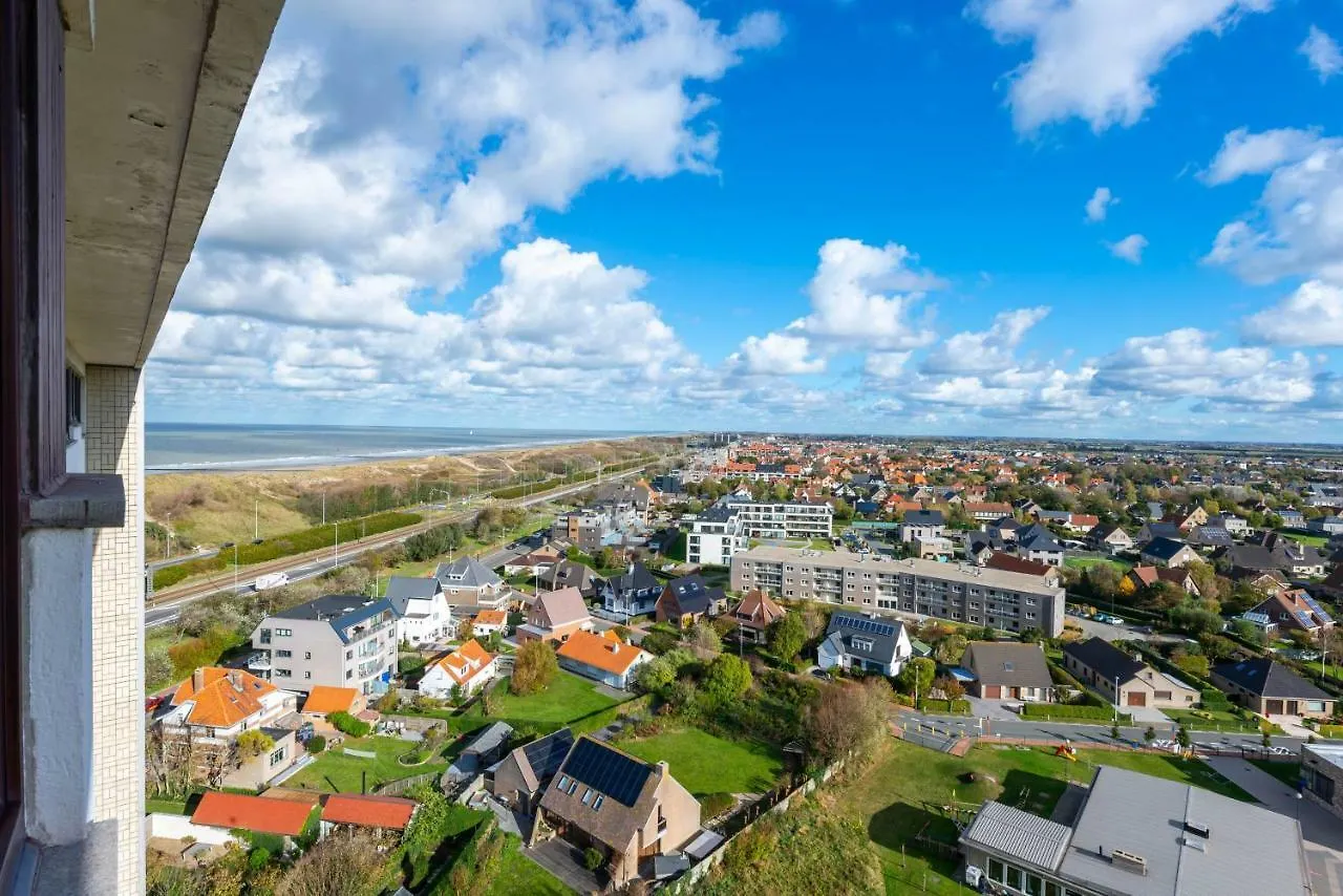 Panoramic & Modern Apartment With Sea View Bredene