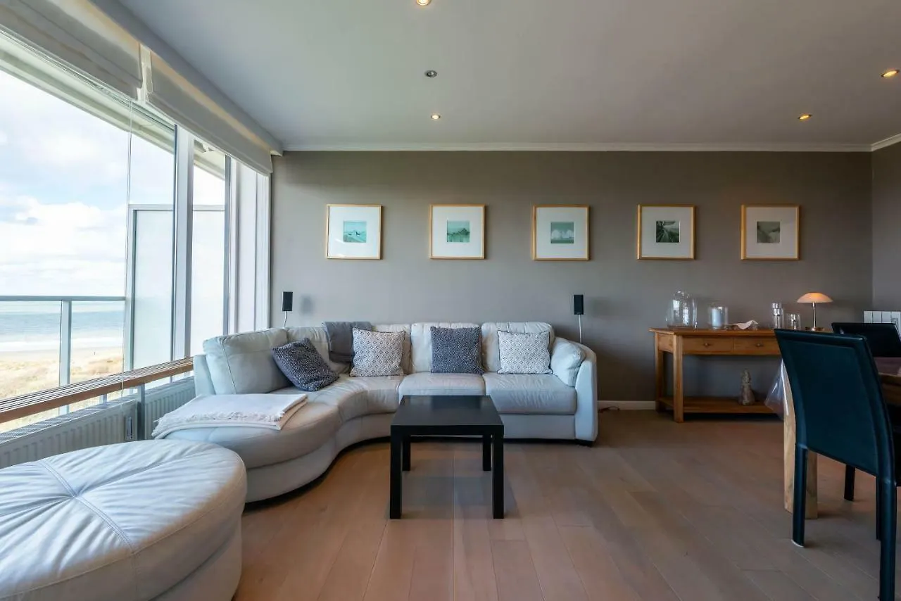 Panoramic & Modern Apartment With Sea View Bredene