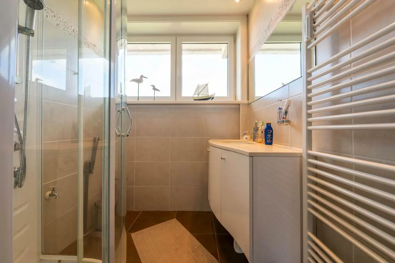 Panoramic & Modern Apartment With Sea View Bredene